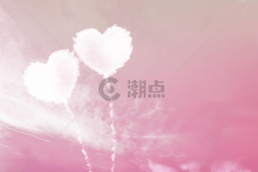 心形云朵气球图片素材免费下载