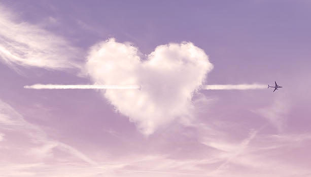 创意爱情云朵图片素材免费下载