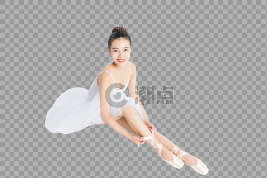 微笑芭蕾舞女孩绑舞鞋带图片素材免费下载