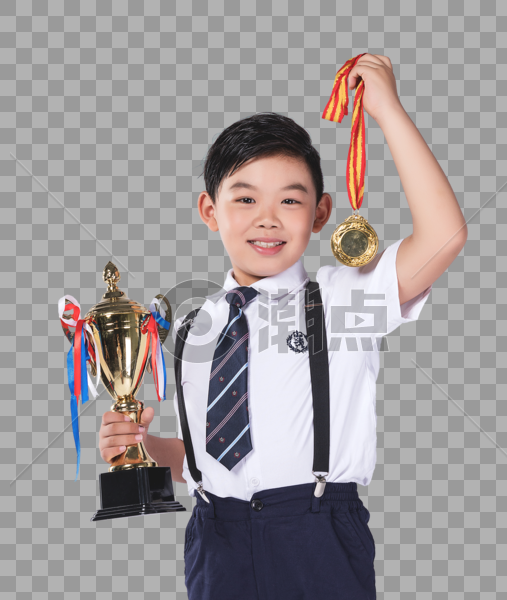 男孩拿着奖杯和奖牌图片素材免费下载