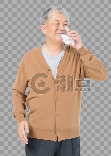 老年男性喝药形象图片素材免费下载