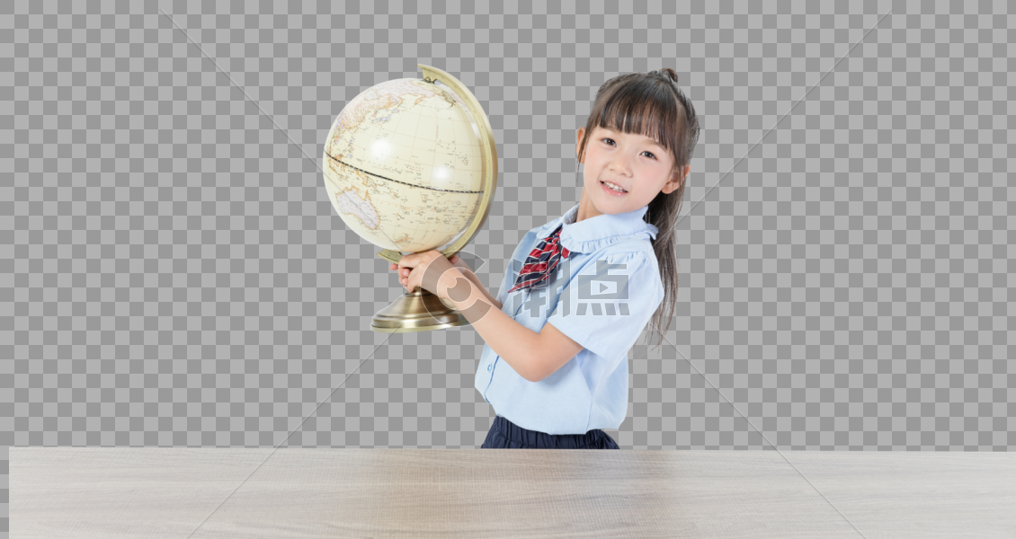 儿童看地球仪图片素材免费下载