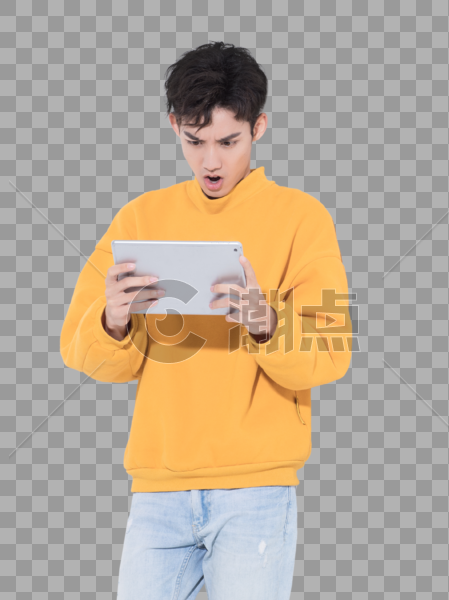 玩平板电脑的青年男性图片素材免费下载