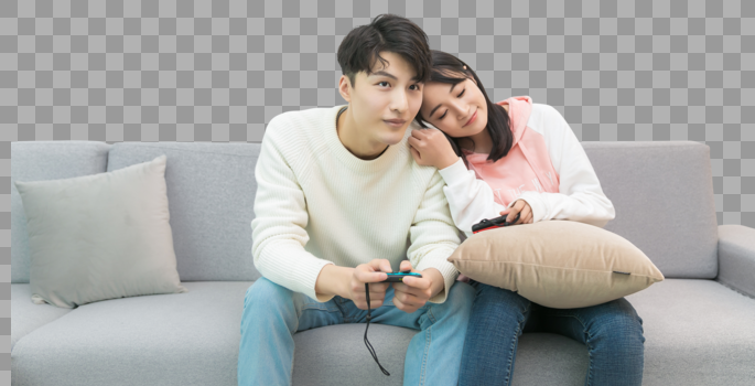在客厅一起玩游戏的情侣图片素材免费下载