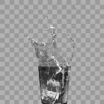 水杯里喷渐的水花元素图片素材免费下载