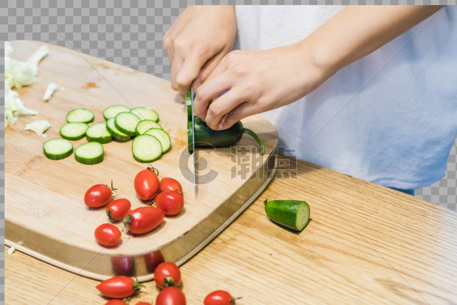 美好生活厨房女人在切菜图片素材免费下载