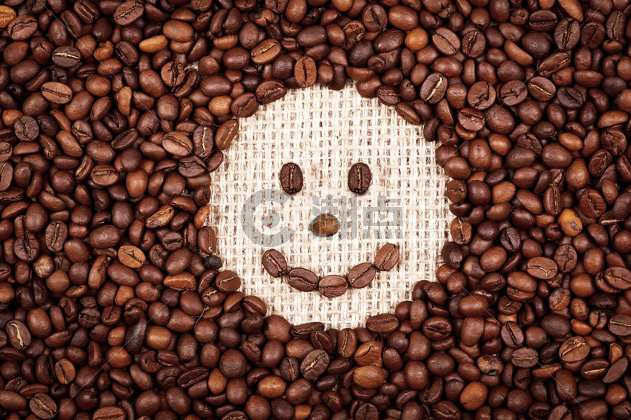 创意咖啡豆笑脸图片素材免费下载