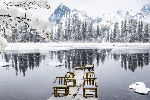冬天的湖面图片素材免费下载