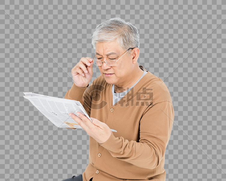 老年人戴眼镜看报纸图片素材免费下载