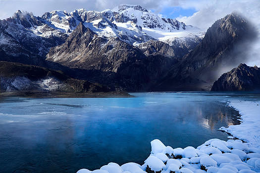 冬天雪山湖图片素材免费下载