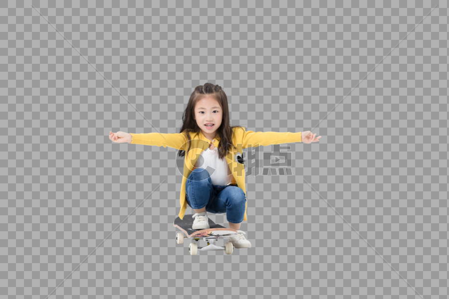 玩滑板的小女孩图片素材免费下载