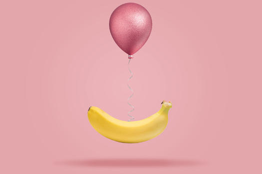 漂浮的香蕉图片素材免费下载