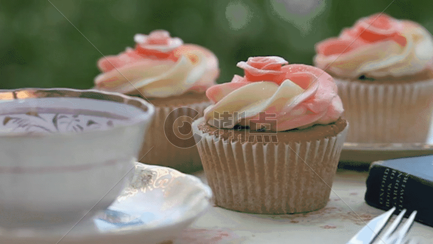 小蛋糕GIF图片素材免费下载