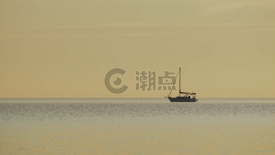河面小船GIF图片素材免费下载