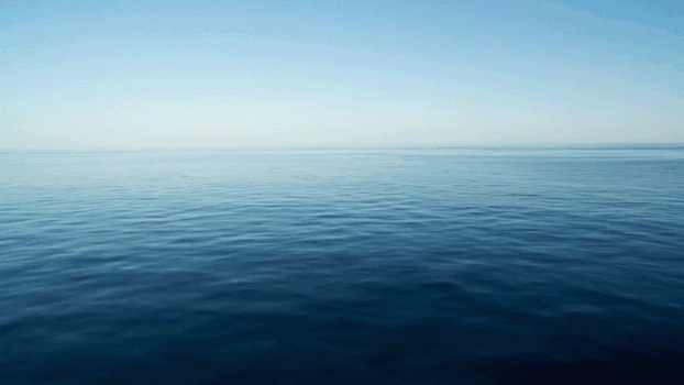 浩瀚的海面GIF图片素材免费下载