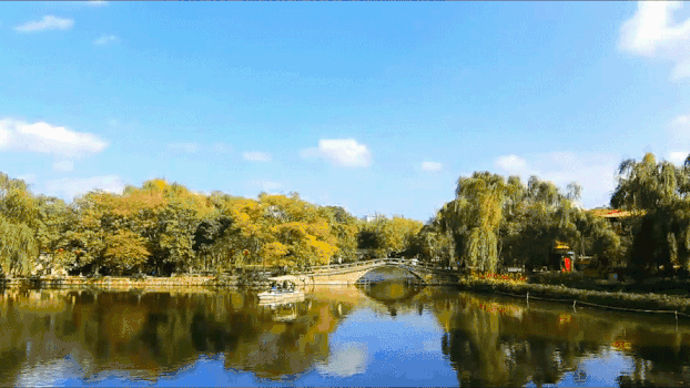 云南湖面风景GIF图片素材免费下载