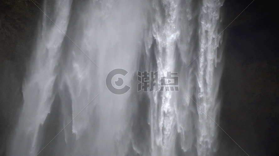新疆公格尔雪峰瀑布实拍GIF图片素材免费下载
