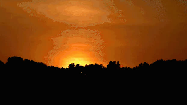 黎明太阳升起延迟拍摄实拍GIF图片素材免费下载