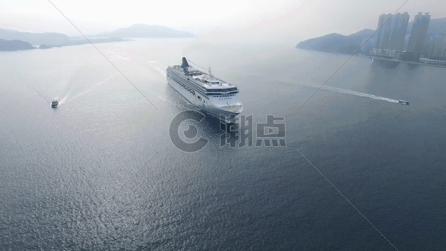 香港维多利亚港正面航拍丽星号邮轮GIF图片素材免费下载