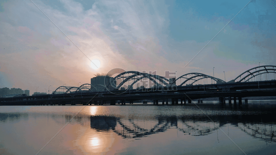 大桥水面延时GIF图片素材免费下载