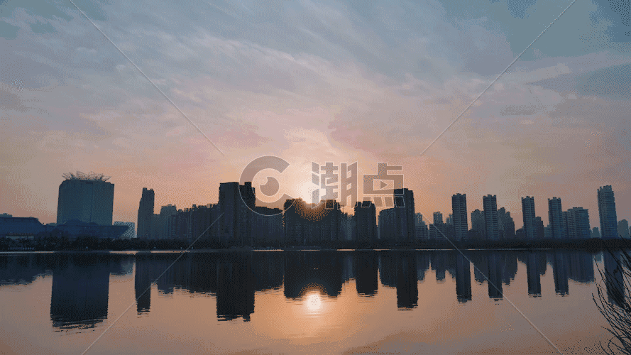 城市湖面景色GIF图片素材免费下载