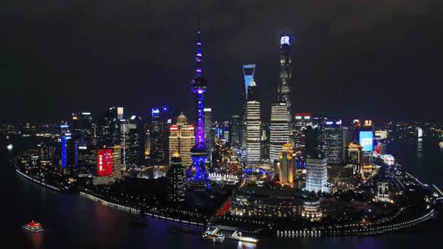 航拍上海外滩夜景东方明珠GIF图片素材免费下载