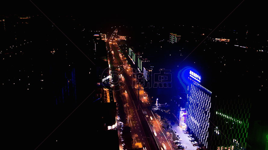 夜景实拍道路交通穿梭延时摄影GIF图片素材免费下载
