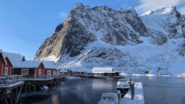 挪威罗弗敦群岛美丽的雷纳渔村GIF图片素材免费下载