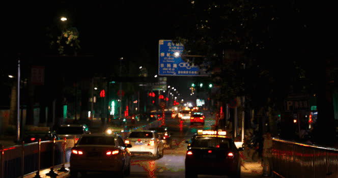 夜晚的街道4K超清GIFgif948*500PX图片素材