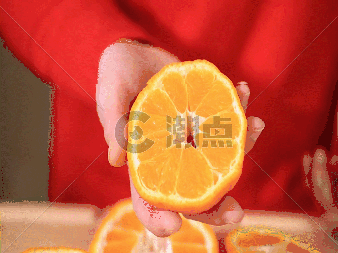 切开橘子展示 GIF图片素材免费下载