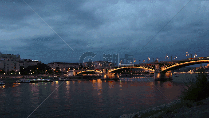 夜景拍摄桥梁GIF图片素材免费下载