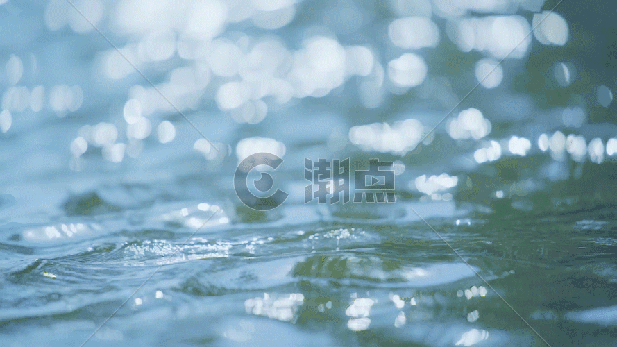 流动的水面GIF图片素材免费下载