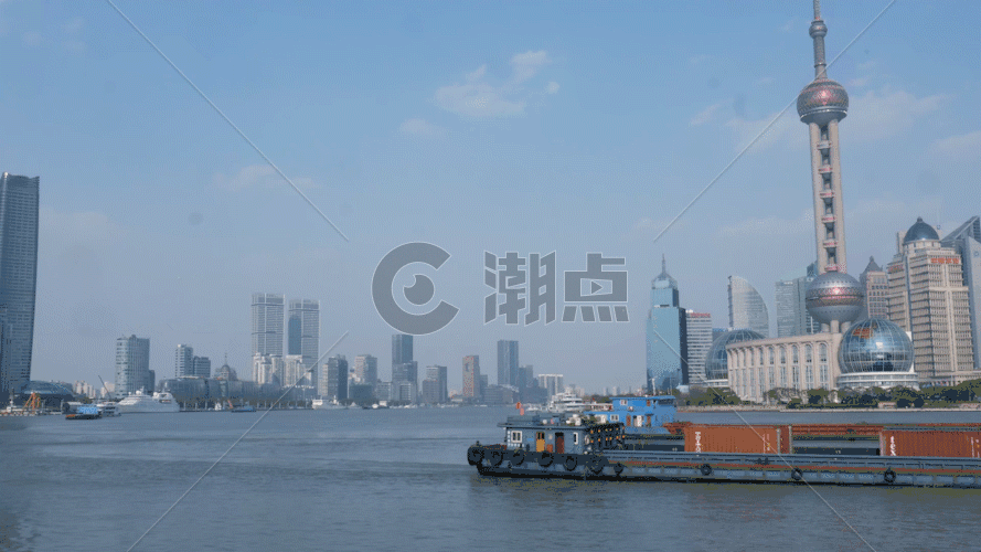 上海黄浦江东方明珠下的游船GIF图片素材免费下载
