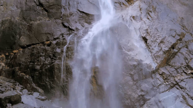 高山流水瀑布GIF图片素材免费下载
