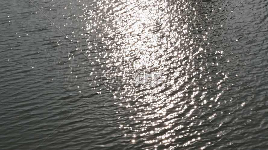 户外波光粼粼的湖水反光GIF图片素材免费下载