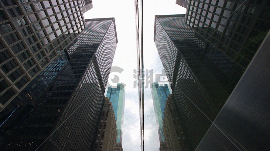 仰拍香港城市建筑商业中心GIF图片素材免费下载