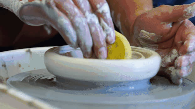 陶艺土陶制作过程GIF图片素材免费下载