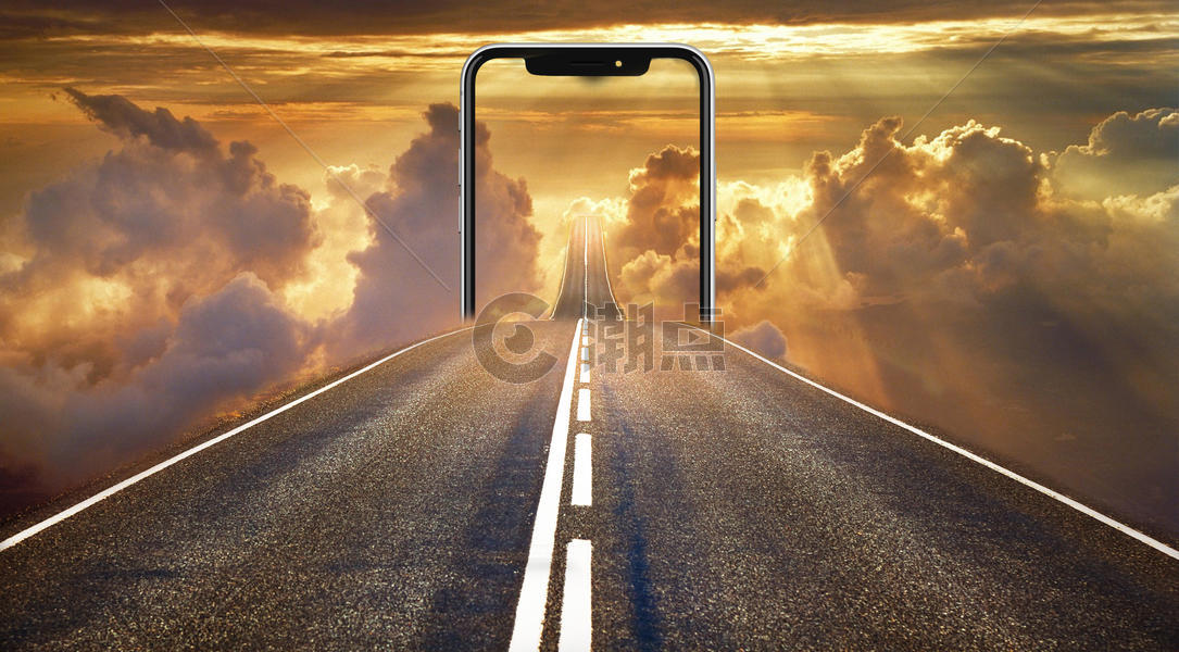 手机拍照穿越云海的公路图片素材免费下载