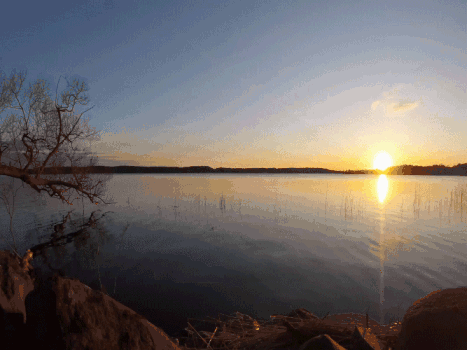 日落湖面风景GIF图片素材免费下载