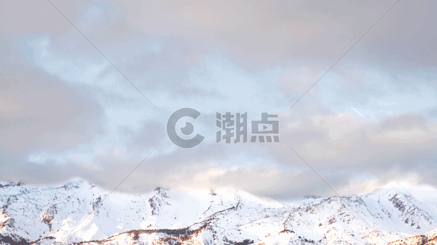 雪山与乌云gif图片素材免费下载