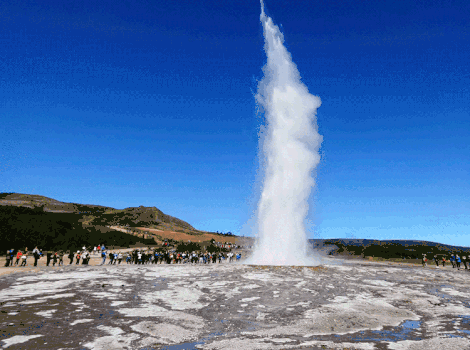 冰岛最大的间歇喷泉gif图片素材免费下载
