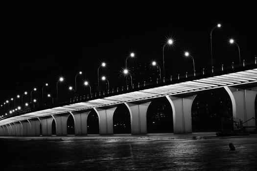 黑夜水面的沙湖大桥图片素材免费下载