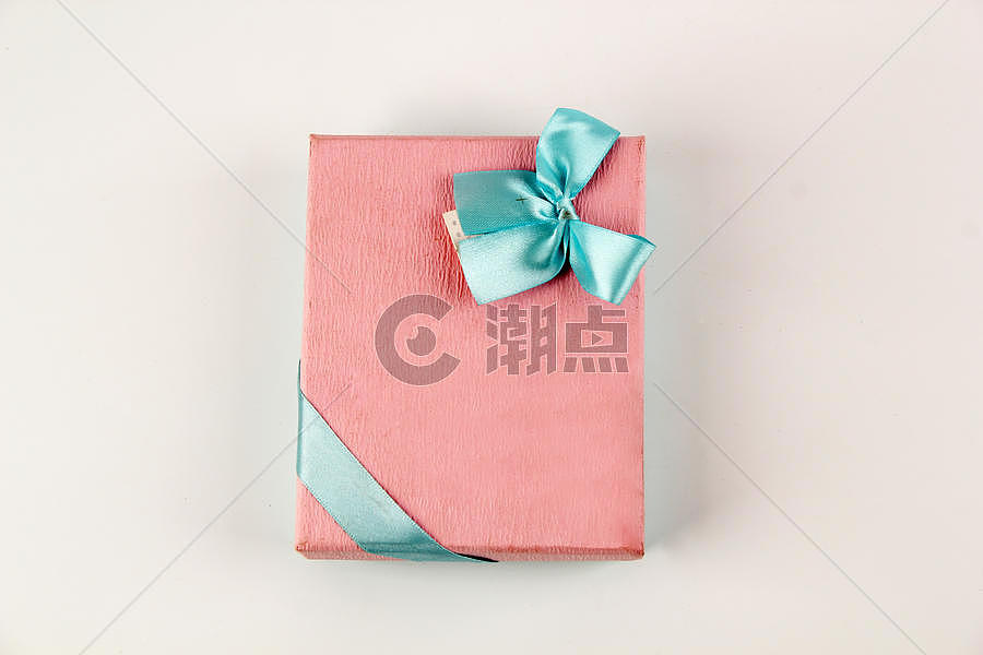 粉色礼物盒子图片素材免费下载