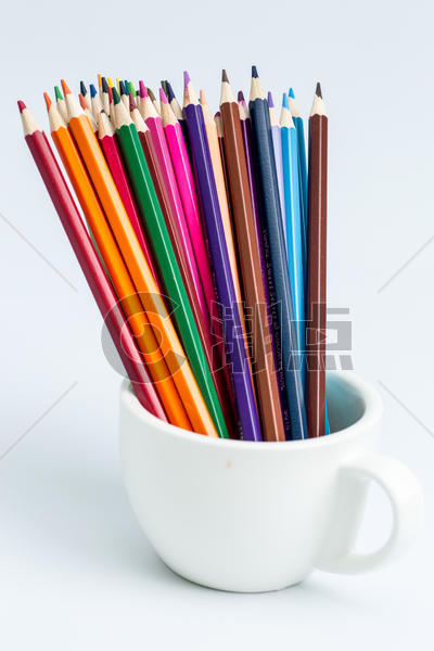 教育设计铅笔咖啡陶瓷杯平铺创意拍摄图片素材免费下载