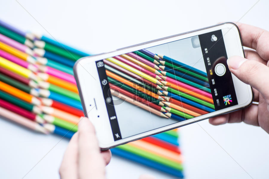 教育设计铅笔手机彩虹平铺创意拍摄图片素材免费下载