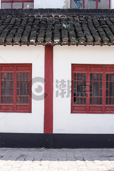 白墙红窗朱角镇古镇建筑图片素材免费下载