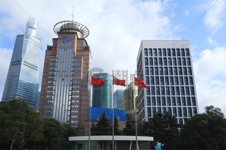 上海会议中心红旗飘扬图片素材免费下载