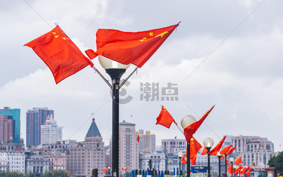 象征国庆节日的五星红旗图片素材免费下载