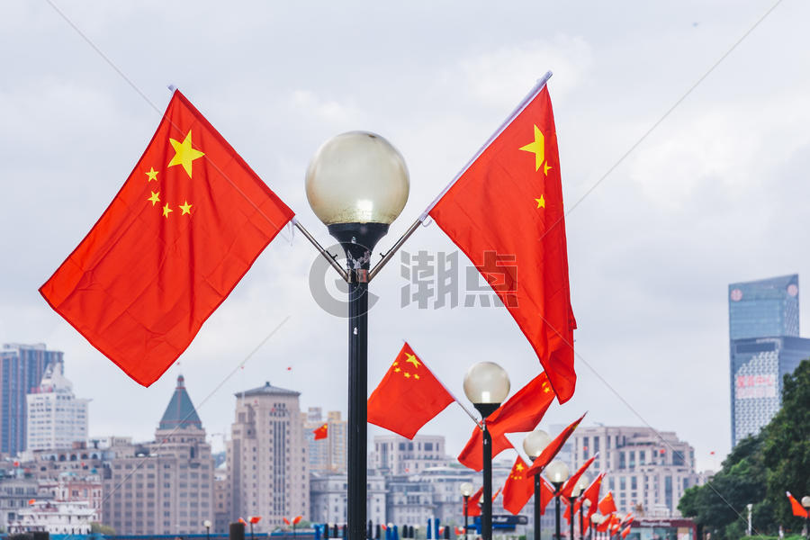 上海著名旅游景点五星红旗图片素材免费下载