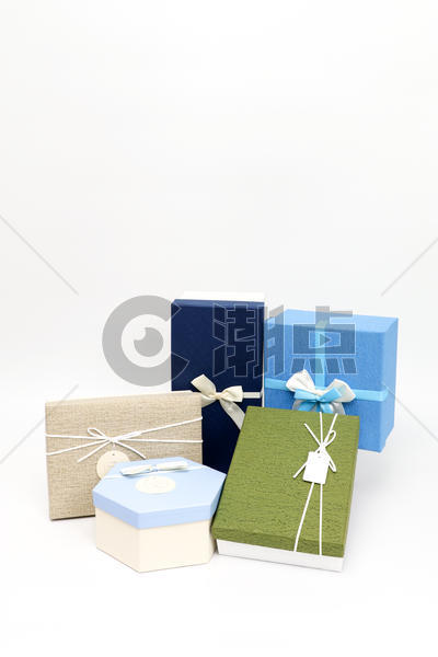 礼盒包装礼物摆拍图片素材免费下载
